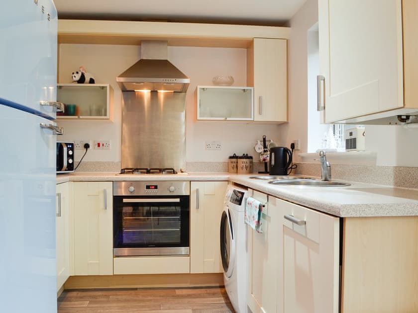 Well equipped kitchen | Beach View, Aberavon, near Port Talbot