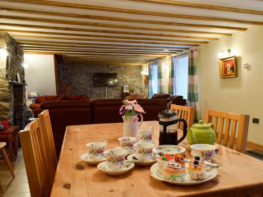 Spacious, beamed open plan living space | Penrhiw - Penrhiw Cottages, Llangeitho, near Tregaron
