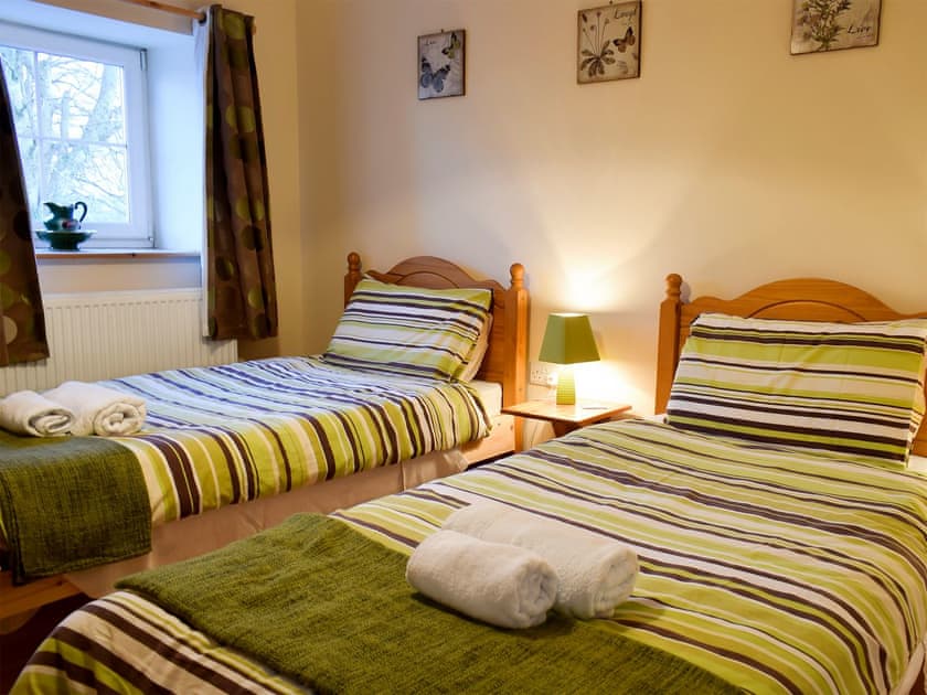 Twin bedroom | Penrhiw - Penrhiw Cottages, Llangeitho, near Tregaron