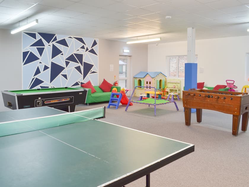 Shared games room | Newhouse Bar, Ipplepen, near T