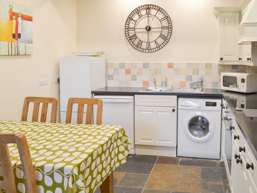 Kitchen with dining area | Rook - Newhouse Barton, Ipplepen, near Totnes