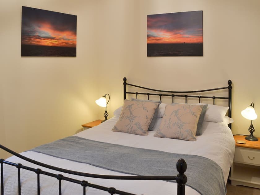 Double bedroom | Rook - Newhouse Barton, Ipplepen, near Totnes