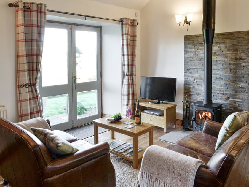 Light and airy living area | Stanegate Cottage - Braeside Cottages, Greenhead, near Haltwhistle