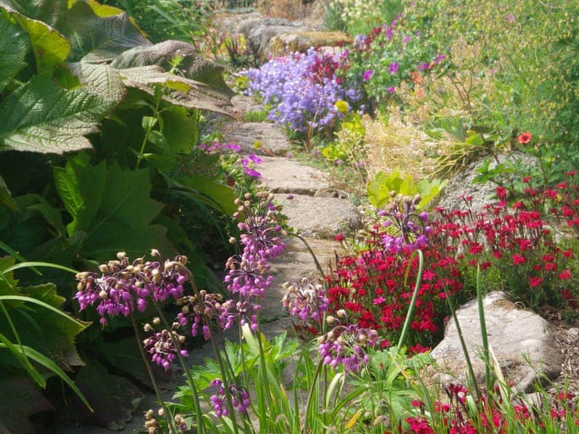 The beautiful gardens in summer | Glensaugh Lodge Apartment, Fettercairn, Laurencekirk