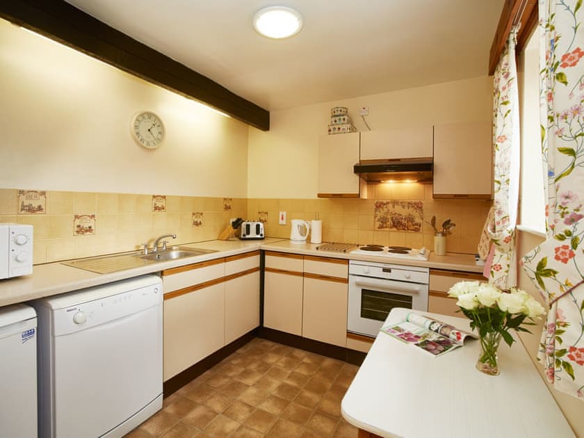 Well-equipped fitted kitchen | Giltspur - Rawcliffe House Farm, Stape, near Pickering