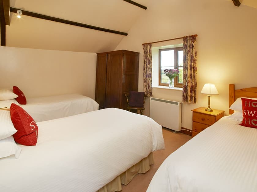 Useful triple bedroom | Giltspur - Rawcliffe House Farm, Stape, near Pickering