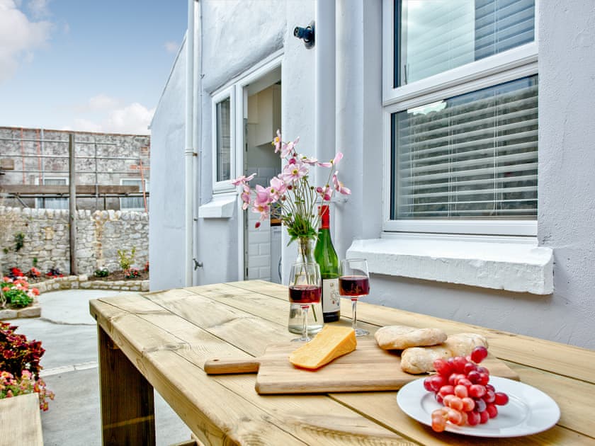 Outdoor dining area | Cornerstone, Portland