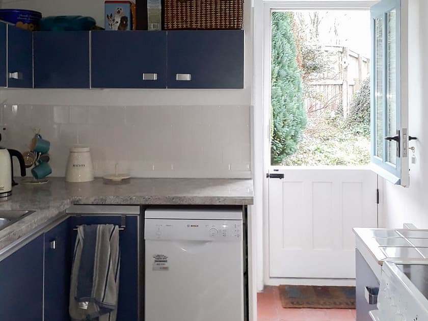 Kitchen and stable door to enclosed garden  | Woodlands Cottage, Hook, near Haverfordwest