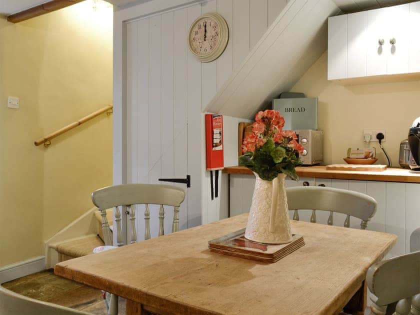 Convenient dining area within kitchen | Whisper Cottage, Hebden near Grassington