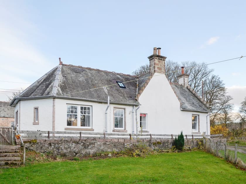 Wonderful Highland holiday cottage | Dairy Cottage, Whitehouse, near Alford