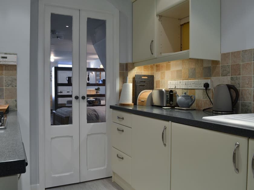 Kitchen | Lower Sycamore Cottage - Sycamore Cottages, Ambleside