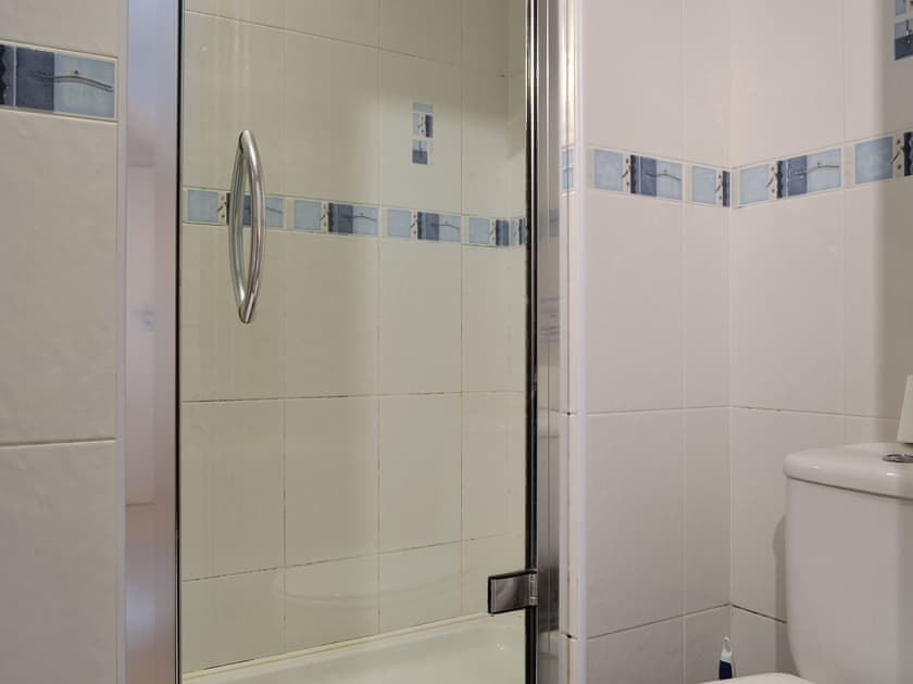Ground floor shower room with toilet | Middleton Hall, Rhossilli, near Swansea