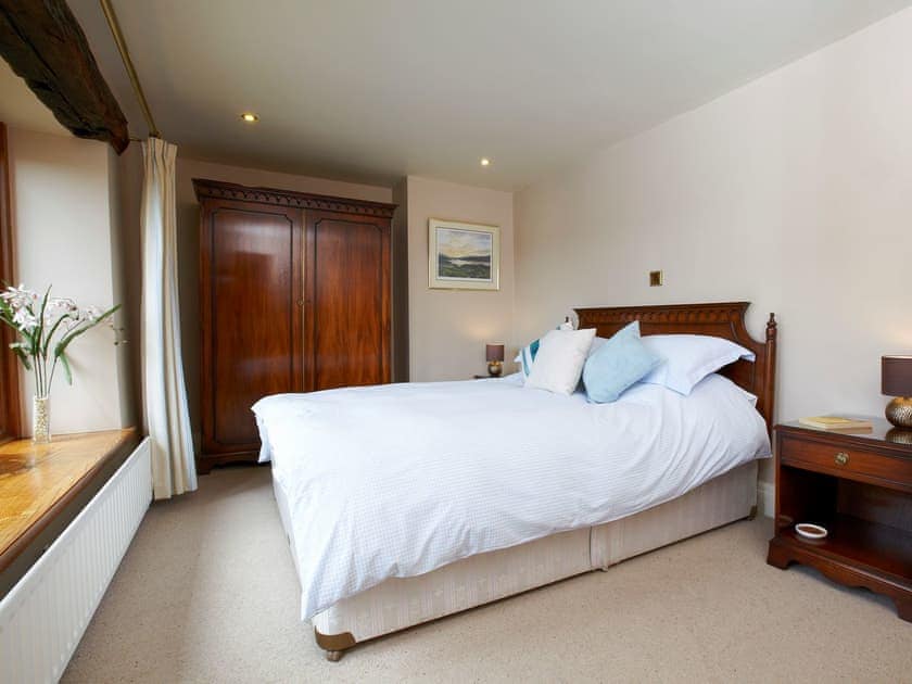Double bedroom | The Farmhouse - Smallshaw Cottages, Millhouse Green, near Penistone