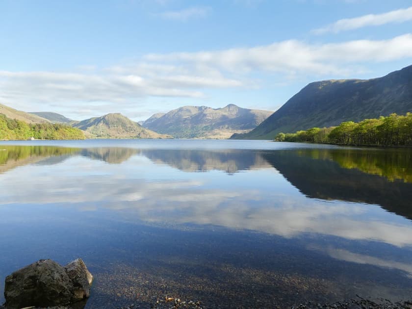 Crummock Water with Red Pike and High Crag behind | High Thrushbank, Loweswater