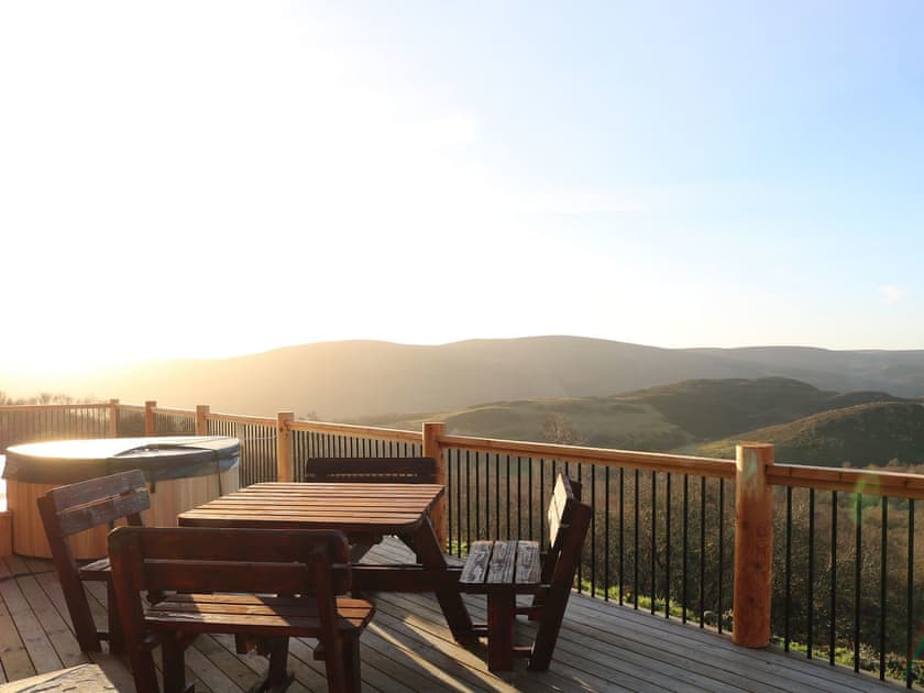 Gorgeous mountain views | Osprey Lodge, Rogart, near Dornoch