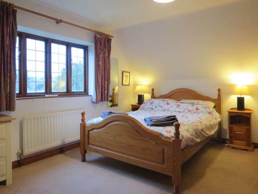 Comfortable double bedded room | Orchard House, Chipping Campden