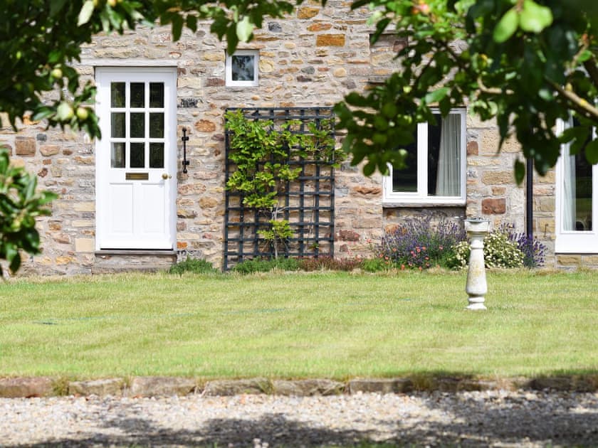  Single-storey holiday cottage | Grange Cottage, Ovington, near Richmond