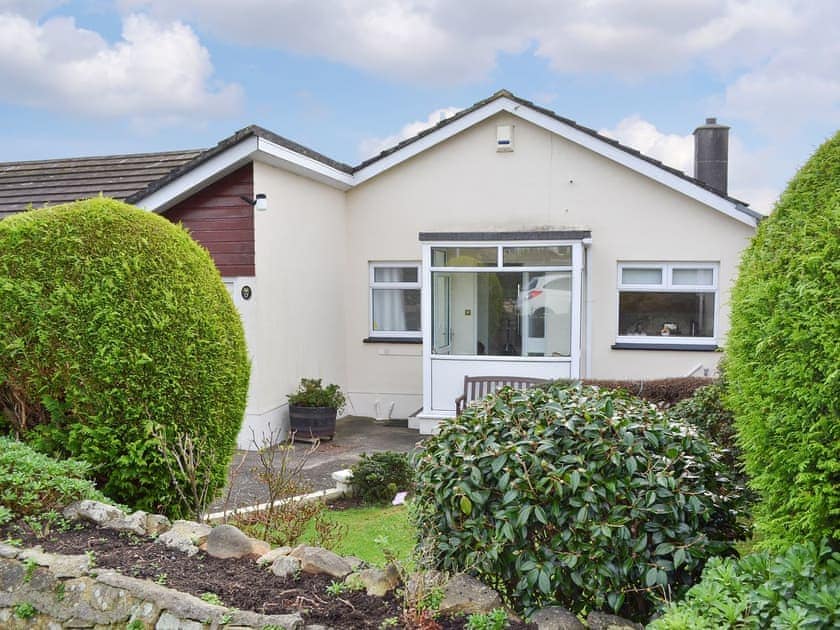 Lovely coastal bungalow with well tended gardens | Bosorne, Penzance
