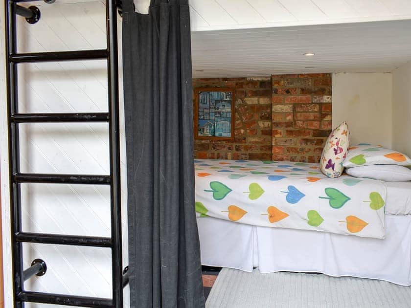 Bunk bedroom | The Old Guildhall, Corfe Castle