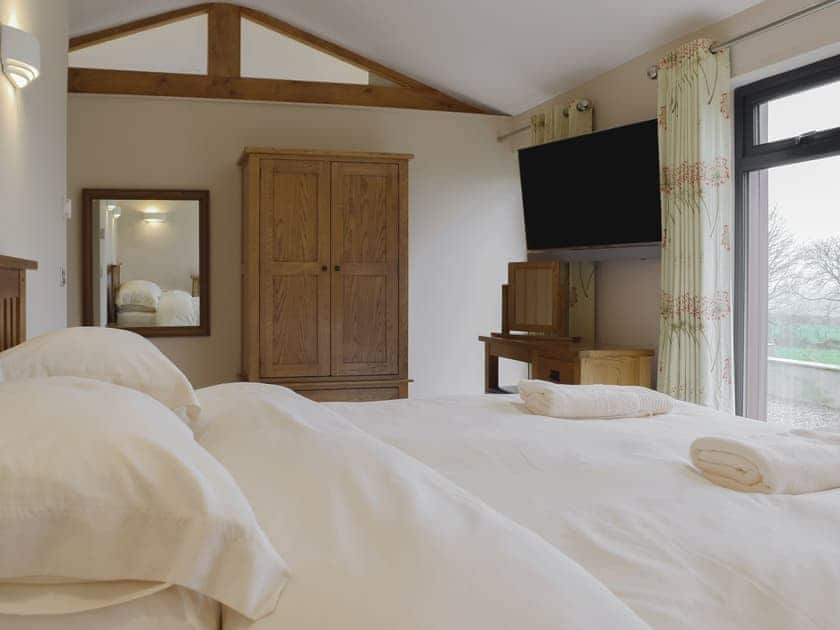 Delightful, comfortable double bedroom | Castle Farm - Castle Farm Cottages, Tufton, near Haverfordwest