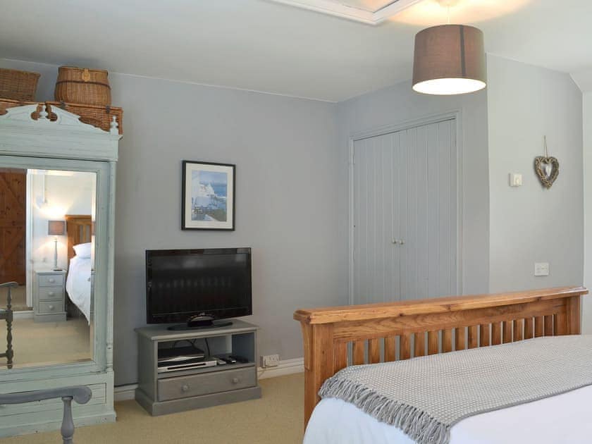 Tastefully furnished double bedroom | Pottery Cottage, Horton, near Ilminster