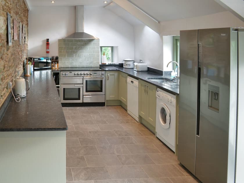 Well equipped kitchen | Reuben’s, Boreston, near Totnes