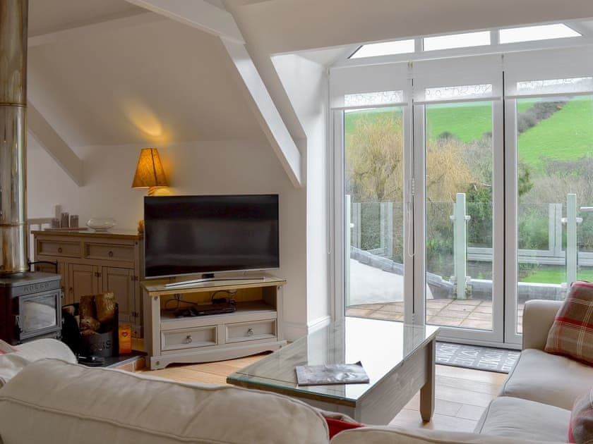 Light and airy living area | Willow Barn, Polmassick, near St Austell