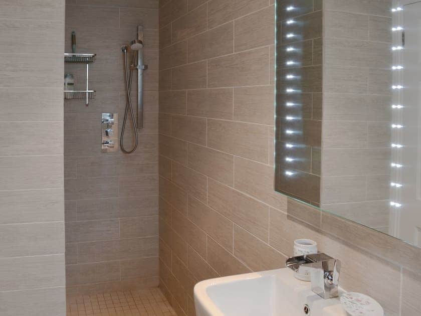 Shower room | Willow Barn, Polmassick, near St Austell