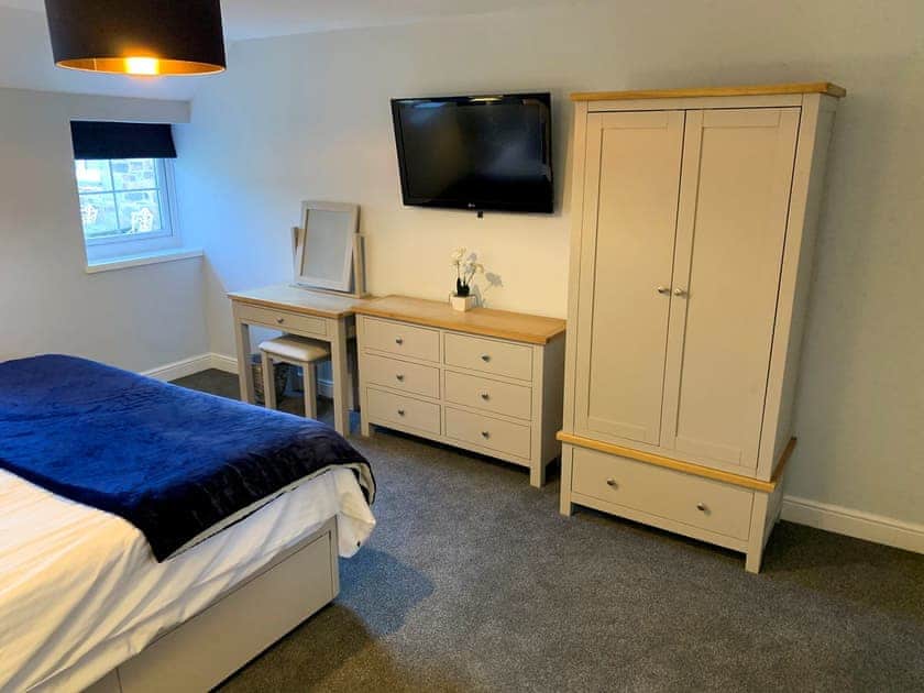 Relaxing master bedroom  | Rosemary Cottage, Withiel, near Bodmin