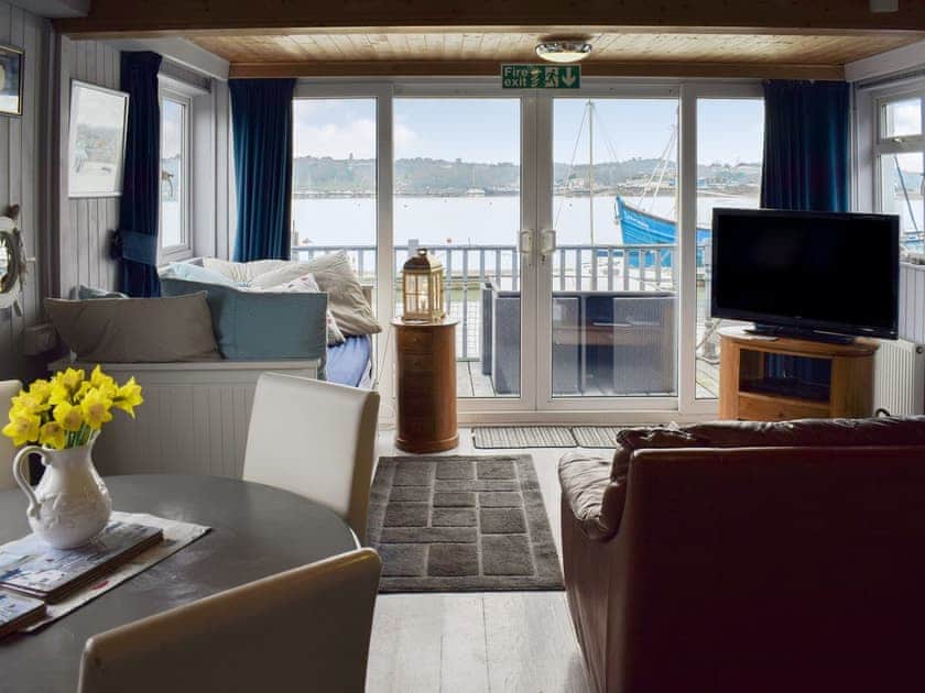 Delightful open plan living space with sea views | Houseboat Heyvon, Bembridge, near Brading