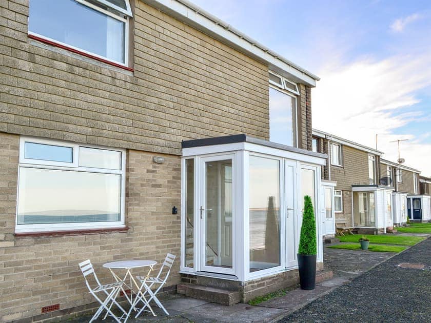 Lovely and bright first floor apartment | Upper Sandstell Point - Sandstell Point Apartments, Spittal, near Berwick-upon-Tweed