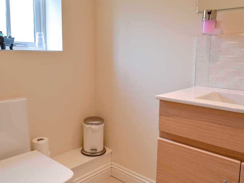 Shower room | 1 Croft Cottage - Croft Cottage Holidays, Stillington, near Easingwold