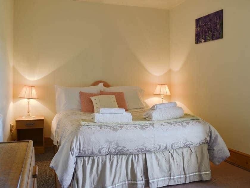 Restful third double bedroom | Foxcote at Newcourt Farm - Foxcote and Glen Cottages at Newcourt Farm, Marstow, near Ross-on-Wye