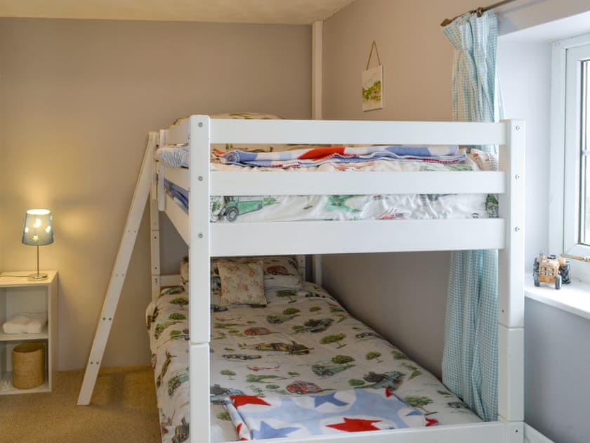Useful bunk bedroom | Holemoor Cottage, Pyworthy, near Holsworthy