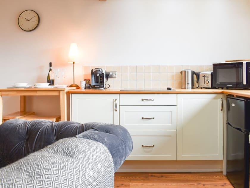 Well appointed dining and kitchen areas | Pear Tree Barn, Crooklands near Kendal