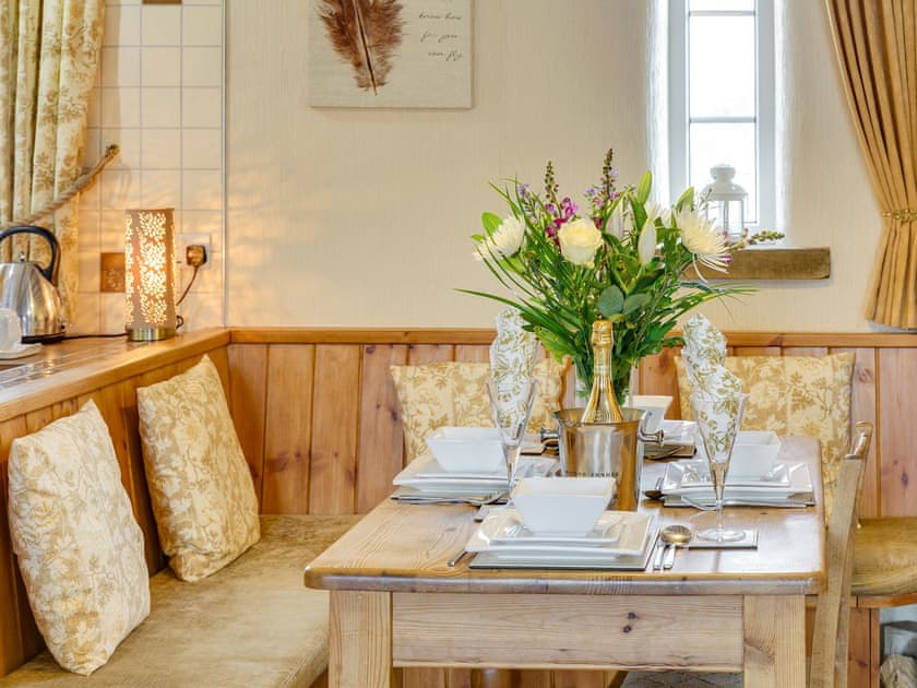 Quaint dining area | The Old Post Office, Thorpe Bassett, near Malton