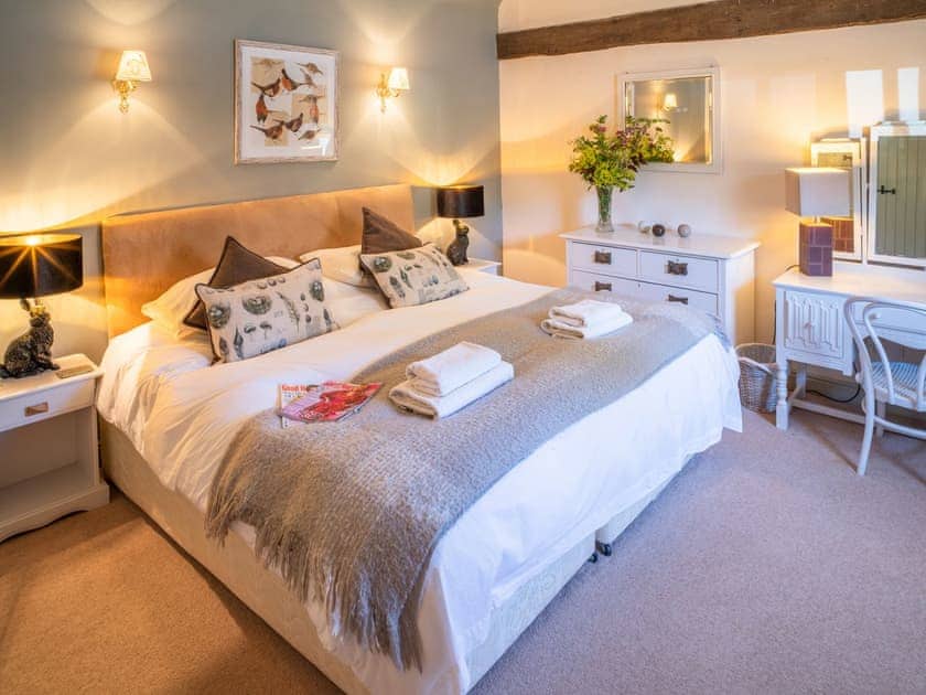 Relaxing en-suite double bedroom | Rievaulx Cottage - Laskill Grange, Bilsdale, near Helmsley