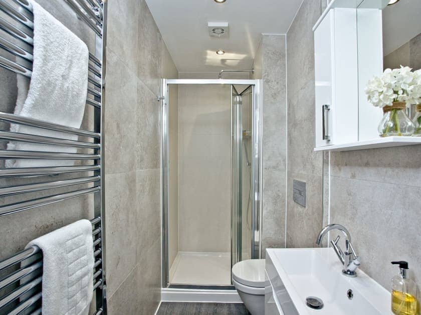 Modern shower room | The Kensington Suite, Plymouth