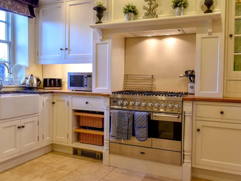 Kitchen with granite and oak surfaces | Darcy House, Kirkby Lonsdale