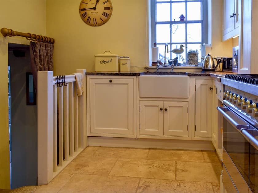 Kitchen with granite and oak surfaces | Darcy House, Kirkby Lonsdale