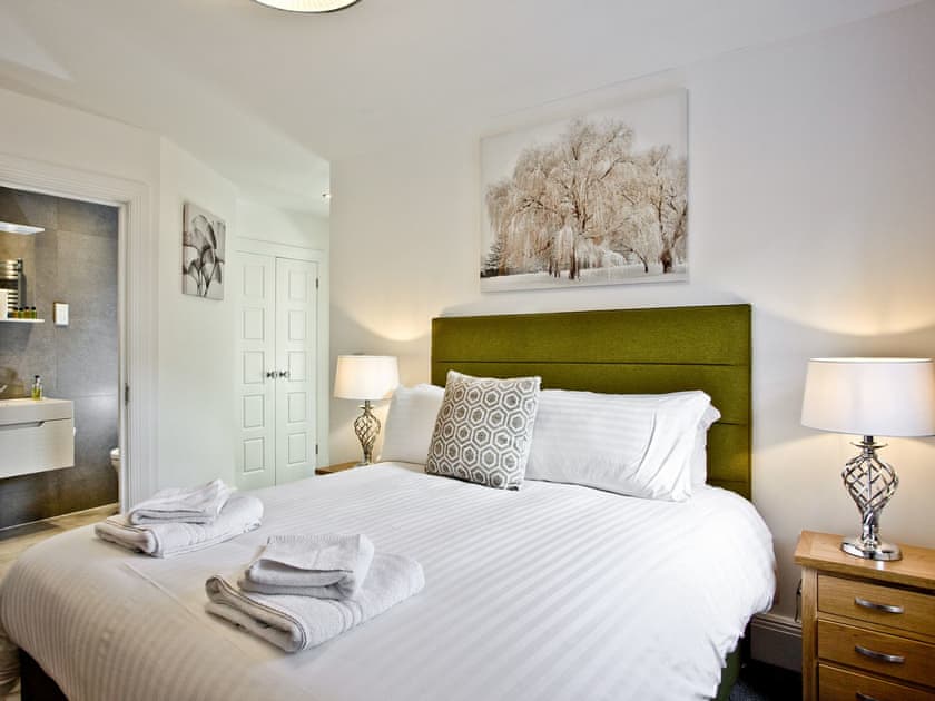 Relaxing double bedroom | The Westminster Suite, Plymouth