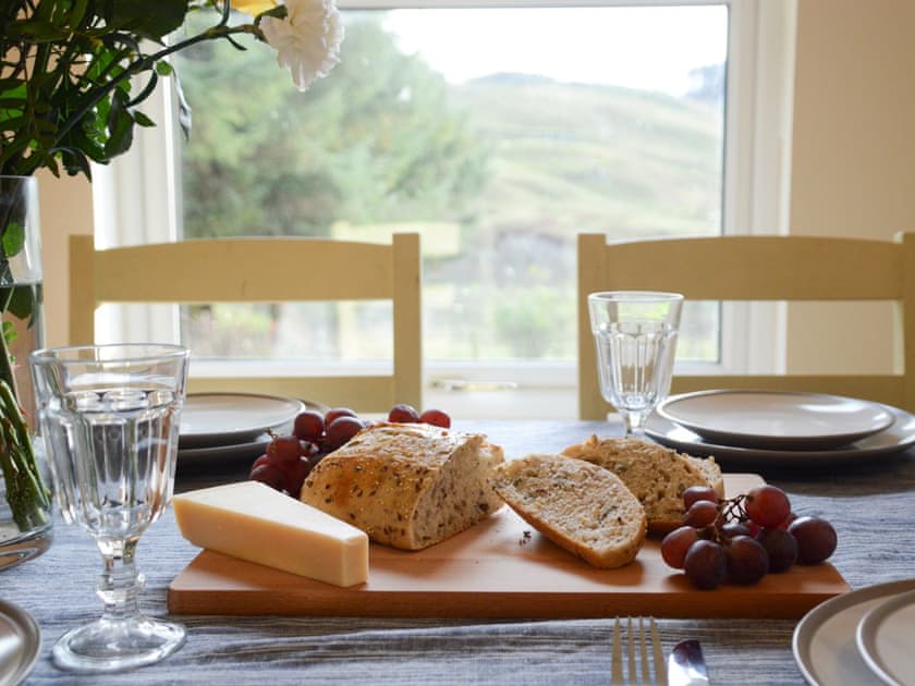 Kitchen / diner | Achalic Beag, Lerags, near Oban