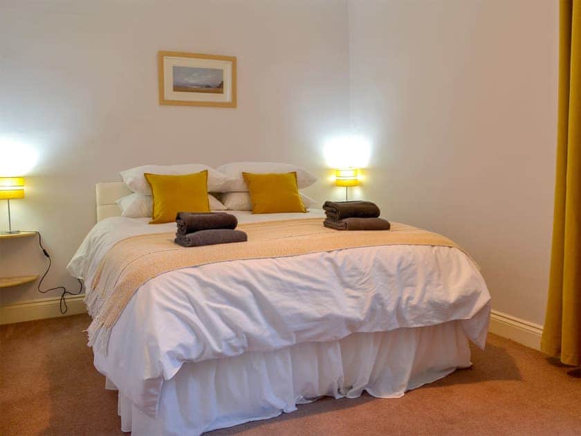 Relaxing bedroom with kingsize bed | Butterhole Cottage, Mabie, near Dumfries