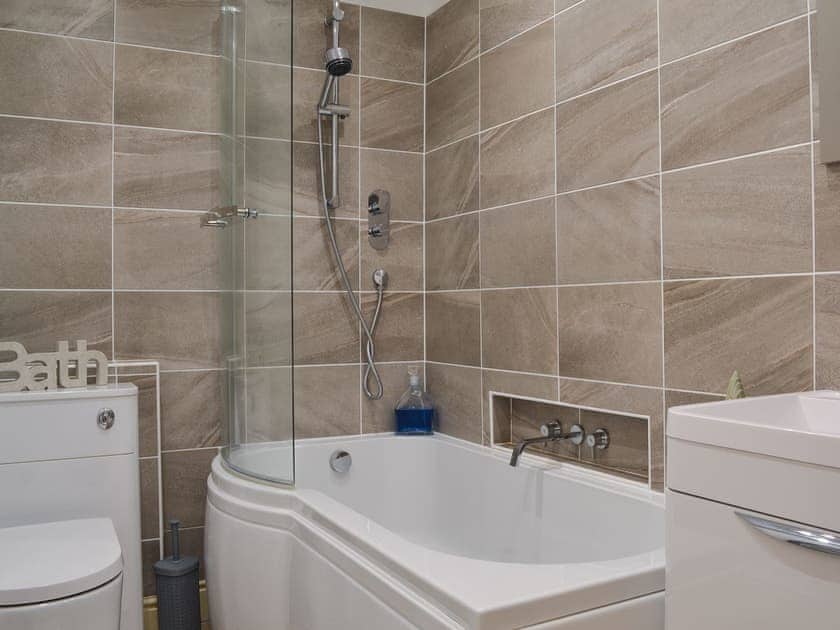 Bathroom with shower | Causey Pike - Royal Oak House, Keswick