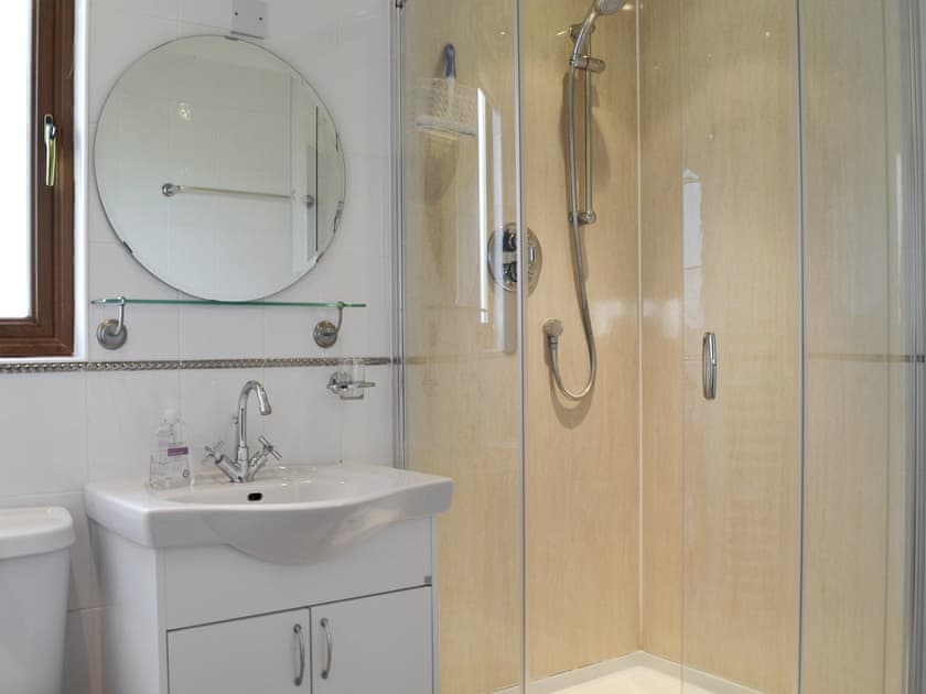 En-suite shower room | The Gatehouse, Bridlington
