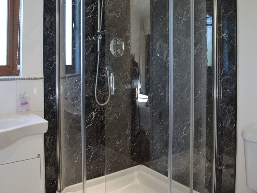 En-suite shower room | The Gatehouse, Bridlington