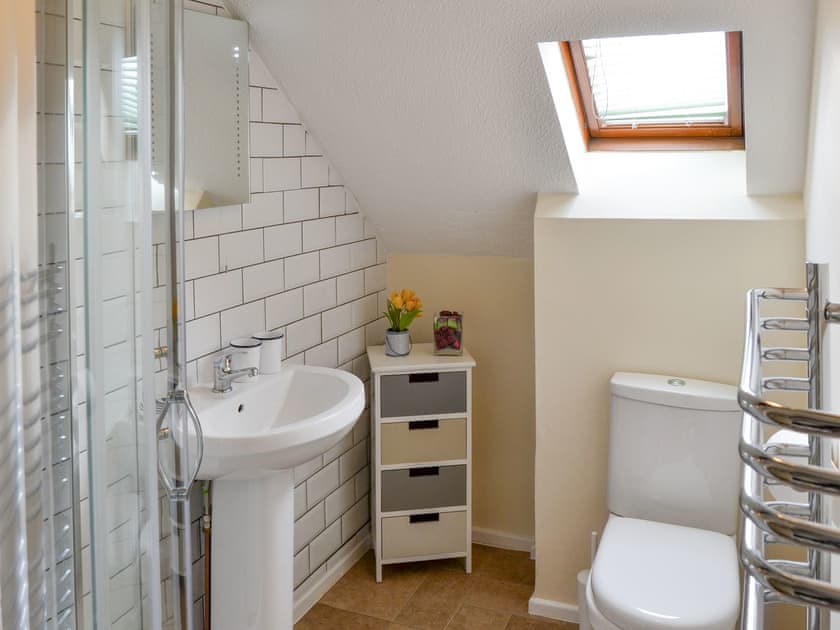Shower room with heated towel rail | Puffin Cottage, Wroxham