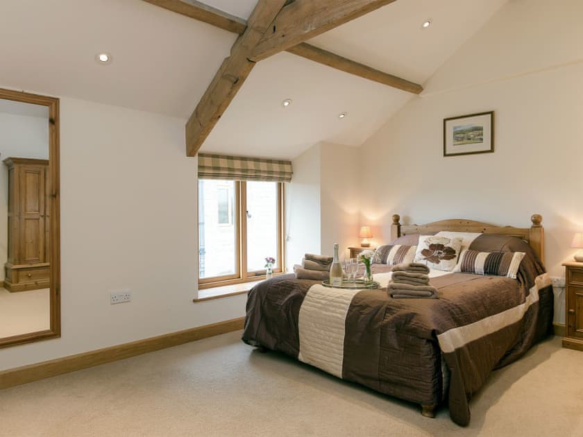 Comfortable double bedroom | Applebarn - Applebarn Holidays, West Pennard, near Glastonbury