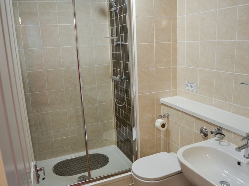 Shower room | Kestrel Cottage, Horning, near Wroxham
