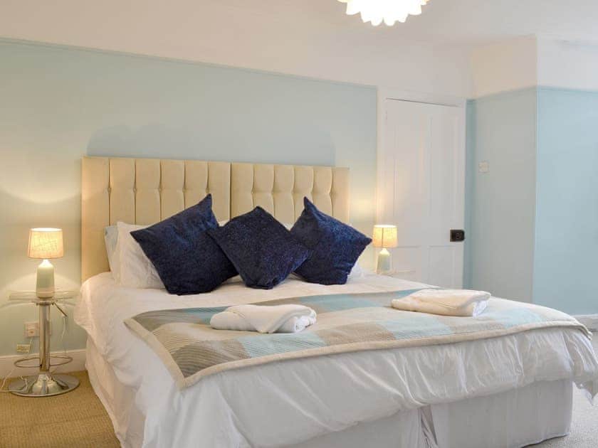 Relaxing double bedroom | Burnbrae Cottage, Bridgend of Lintrathen, near Forfar